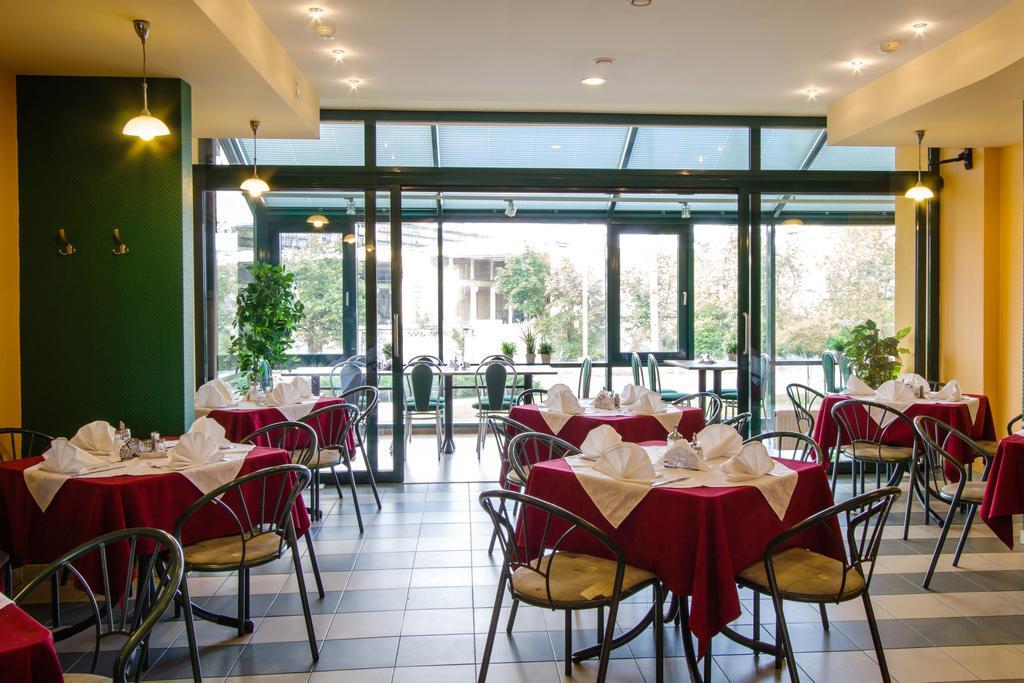 Hotel Zemaites Vilnius Luaran gambar